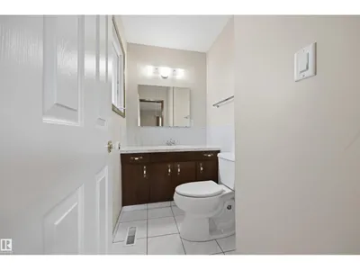 14008 94 ST NW photo 23