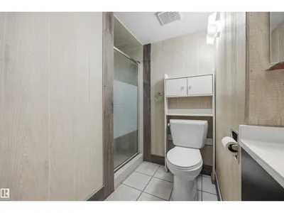 14008 94 ST NW photo 31