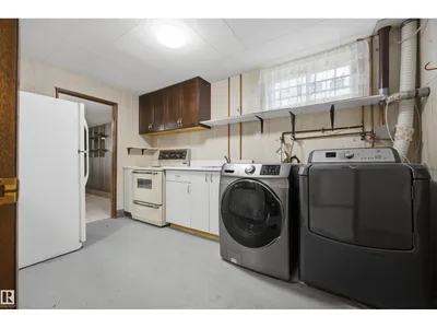 14008 94 ST NW photo 32