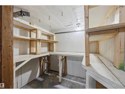 14008 94 ST NW photo 34