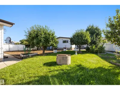14008 94 ST NW photo 49
