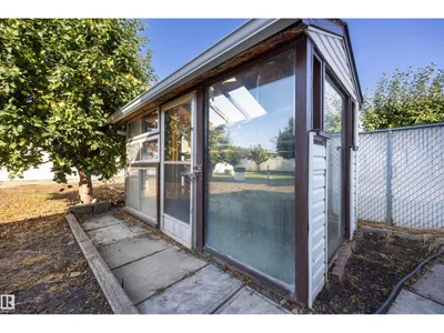 14008 94 ST NW photo 52