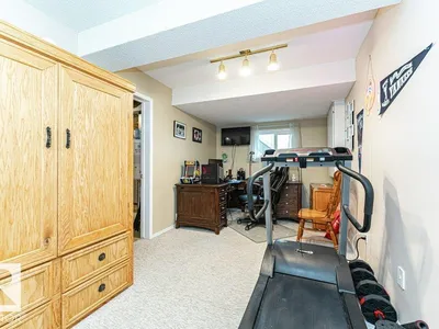 9787 176 ST NW photo 31