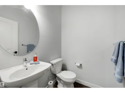 61 PENN PL photo 14