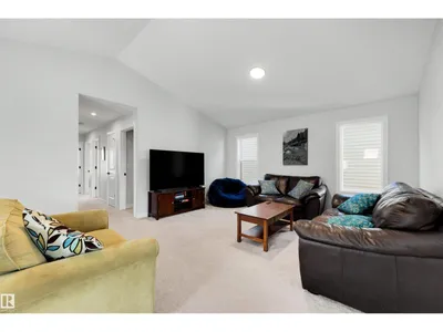 61 PENN PL photo 16