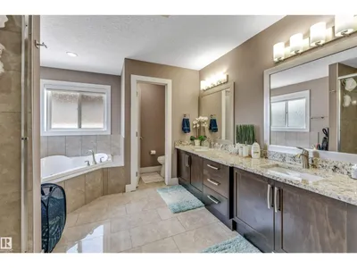 3819 CLAXTON CL SW photo 26