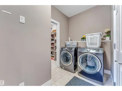 3819 CLAXTON CL SW photo 5