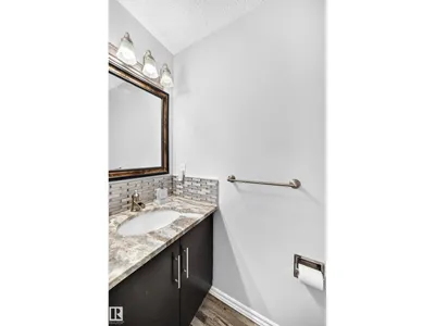 4216 47 ST NW photo 24