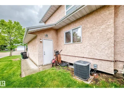 4216 47 ST NW photo 57