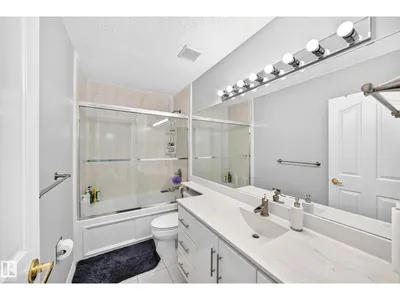 4216 47 ST NW photo 37