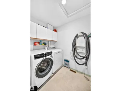 4216 47 ST NW photo 40