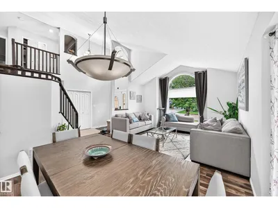 4216 47 ST NW photo 11