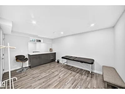 4216 47 ST NW photo 46
