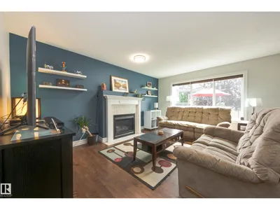 6303 18 AV SW photo 5