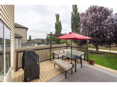 6303 18 AV SW photo 38