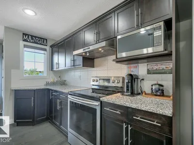 160 DESROCHERS GATE SW photo 12