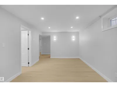 3312 44A ST NW photo 20