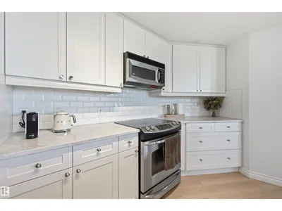 #503 9020 JASPER AV NW photo 18