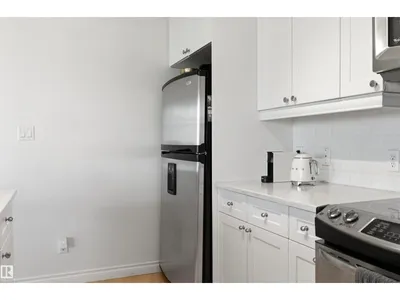 #503 9020 JASPER AV NW photo 17