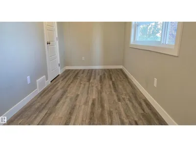 #92 16903 68 ST NW NW photo 24