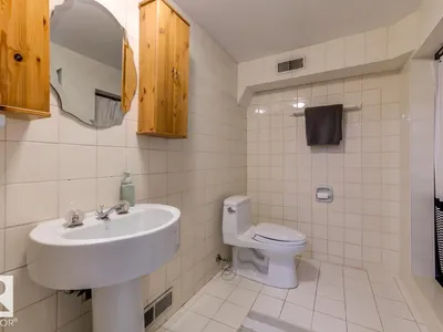 11619 SASKATCHEWAN DR NW photo 56