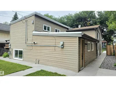 9131 83 AV NW NW photo 32