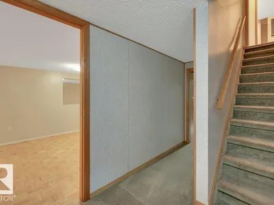 17927 92A ST NW photo 39