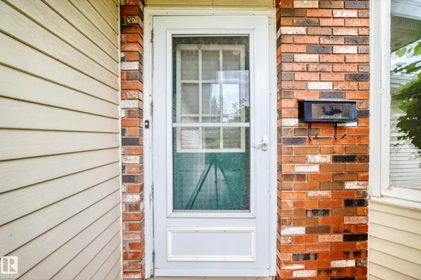 17915 99A AV NW NW photo 3