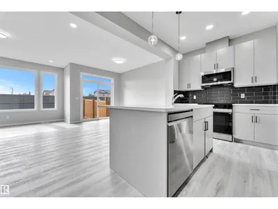 16832 49 ST NW photo 12