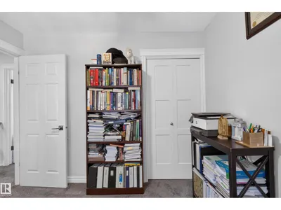 8632 184 ST NW photo 41