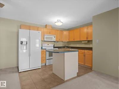 #413 309 CLAREVIEW STATION DR NW photo 8