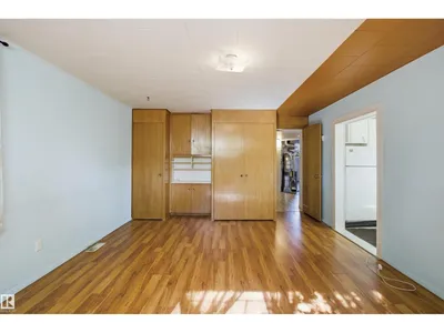 10138 74 ST NW NW photo 41