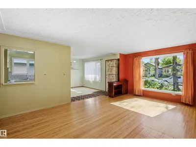 10138 74 ST NW NW photo 6