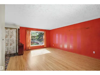 10138 74 ST NW NW photo 24