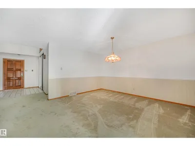 #18 500 LESSARD DR NW photo 12