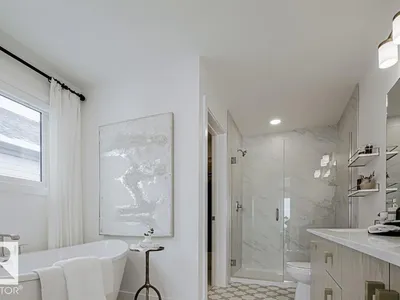 1827 186 ST NW photo 43
