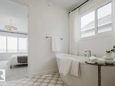 1827 186 ST NW photo 46