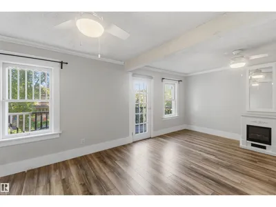 10647 125 ST NW photo 14