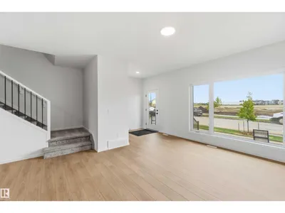 8816 Edgemont LI NW NW photo 5