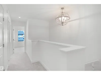 18831 29 AV NW photo 17