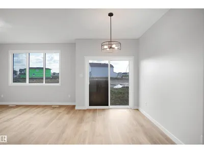 18963 28 AV NW photo 8