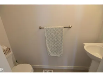 20745 99A AV NW photo 15