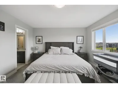 19612 27 AV NW photo 22