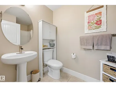 1564 36 AV NW photo 33