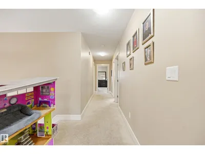 1564 36 AV NW photo 34