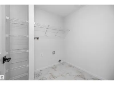 8632 224 ST NW photo 29