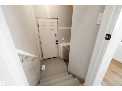 8632 224 ST NW photo 40