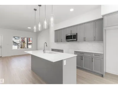 593 177 AV NE photo 10