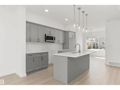 593 177 AV NE photo 11