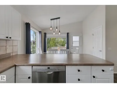 1204 KLARVATTEN CT NW photo 17